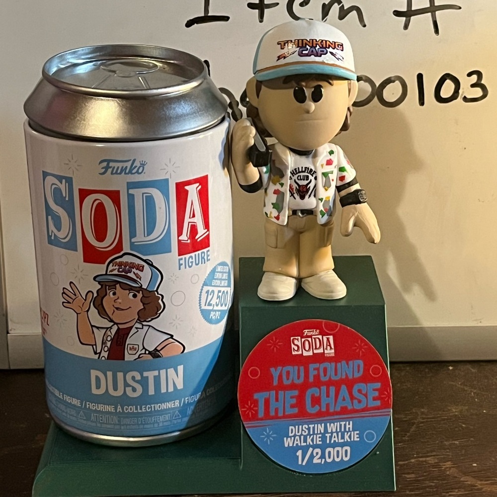 Funko Soda CHASE Dustin Walkie Talkie Stranger Things Netflix limited ed figure